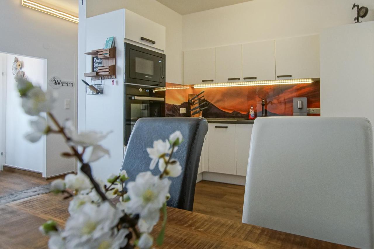 Auszeit Steiraland 8 Mit Ueberdachten Balkon Und Parkplatz Leoben  Extérieur photo