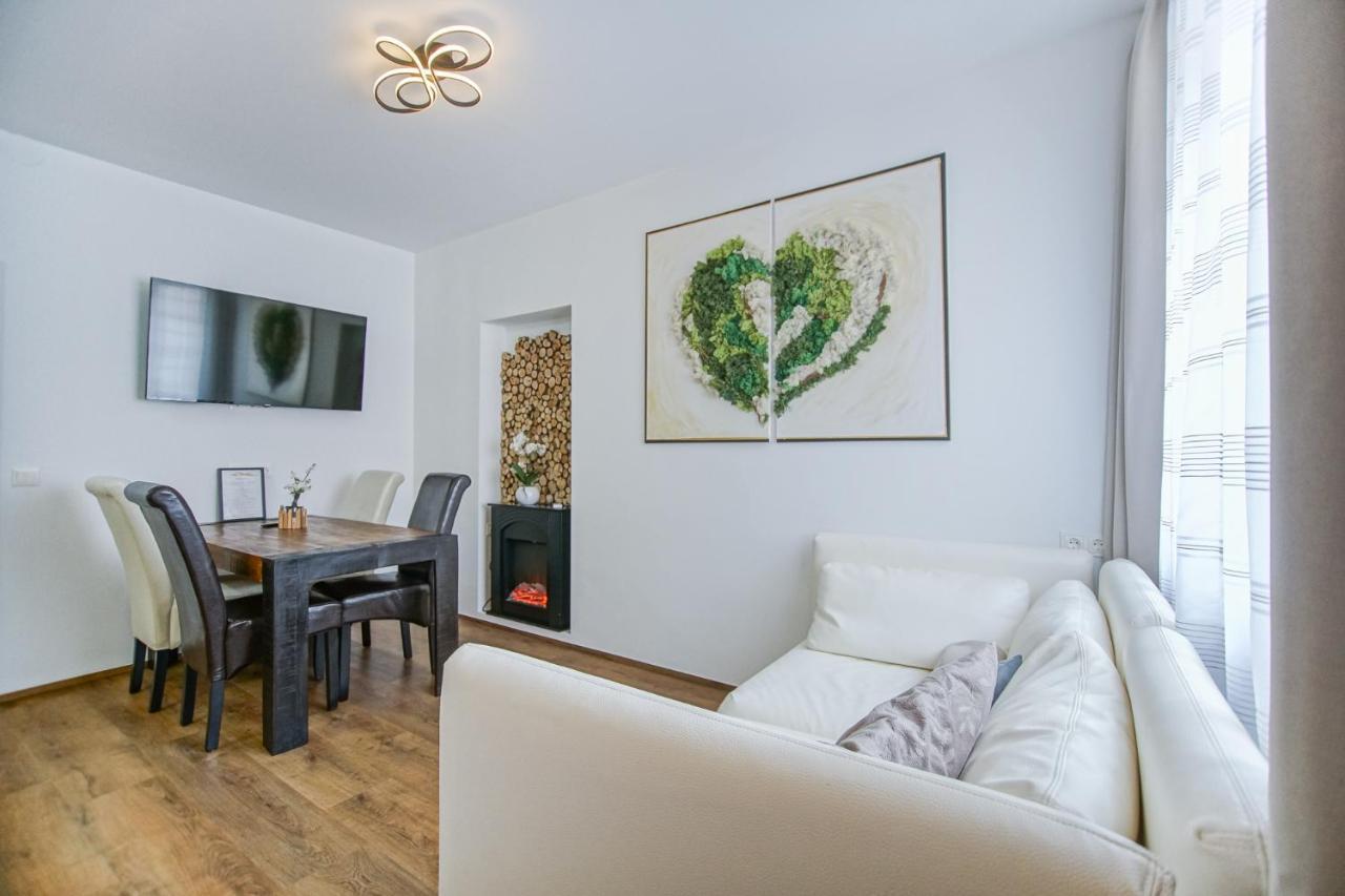 Auszeit Steiraland 8 Mit Ueberdachten Balkon Und Parkplatz Leoben  Extérieur photo