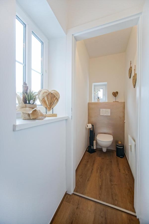 Auszeit Steiraland 8 Mit Ueberdachten Balkon Und Parkplatz Leoben  Extérieur photo
